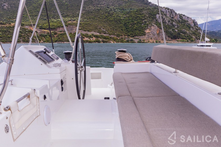 Lagoon 450 - Yacht Charter Sailica