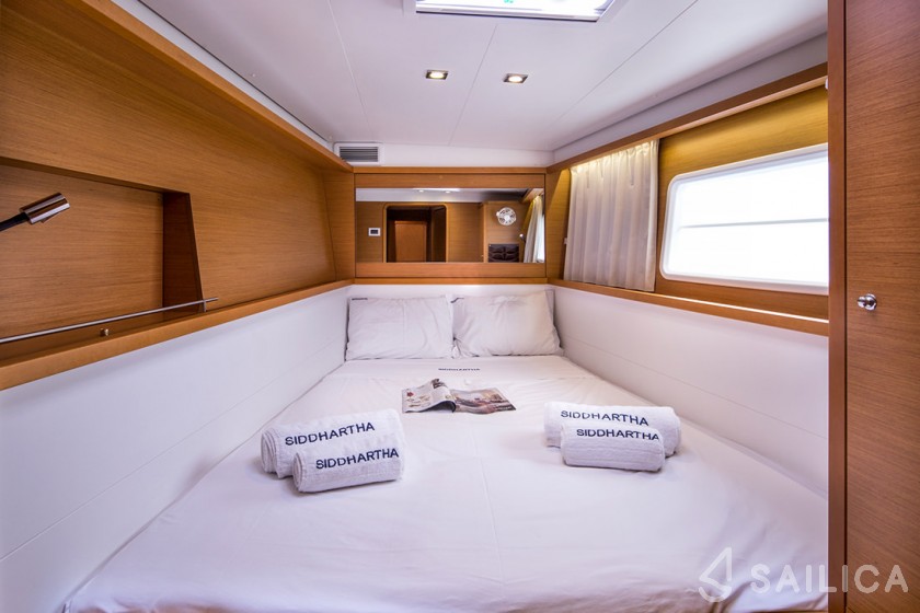 Lagoon 450 - Yacht Charter Sailica