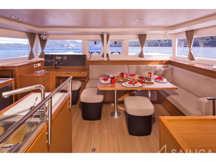 Lagoon 450 - Yacht Charter Sailica