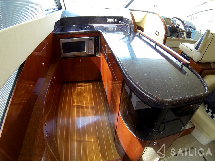 Phantom 50 - Yacht Charter Sailica