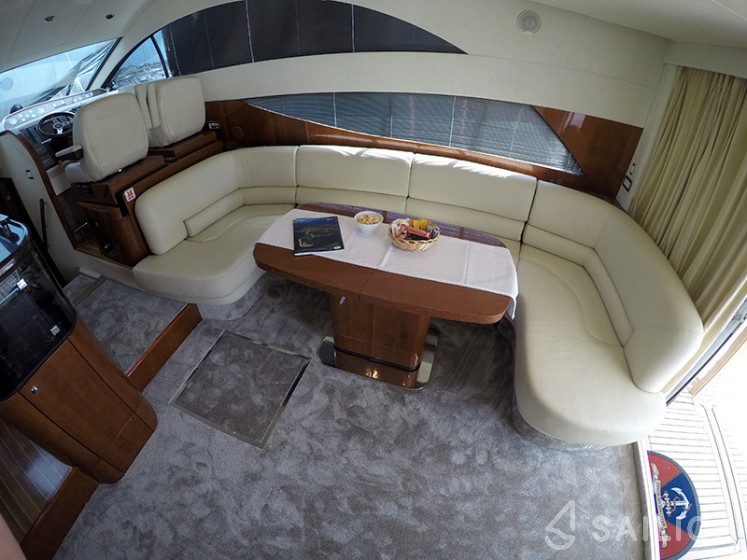 Phantom 50 - Yacht Charter Sailica