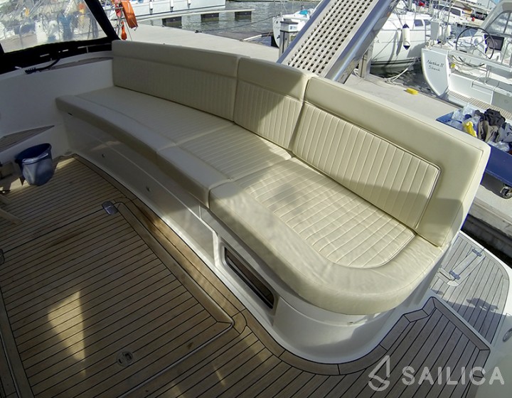 Phantom 50 - Yacht Charter Sailica