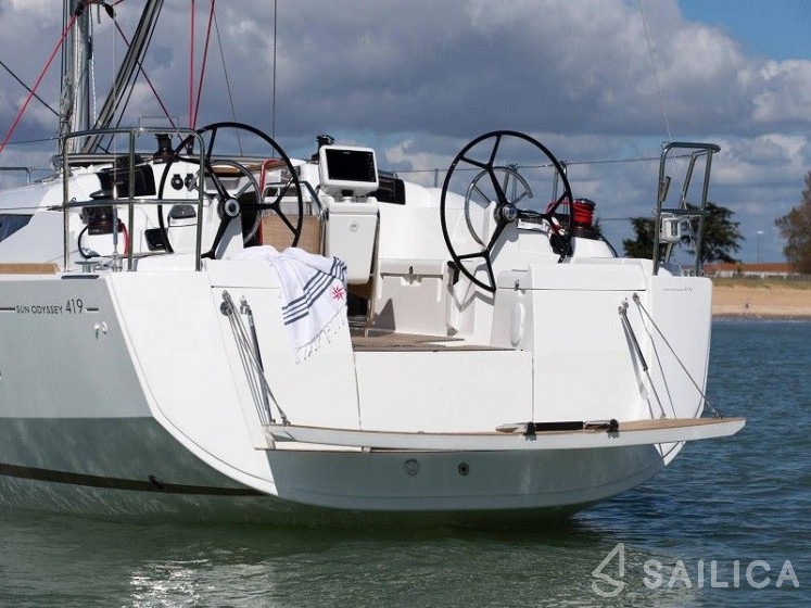 Sun Odyssey 419 - Yacht Charter Sailica