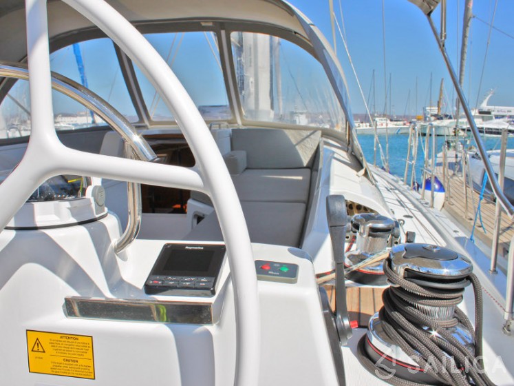Jeanneau 54 - Yacht Charter Sailica