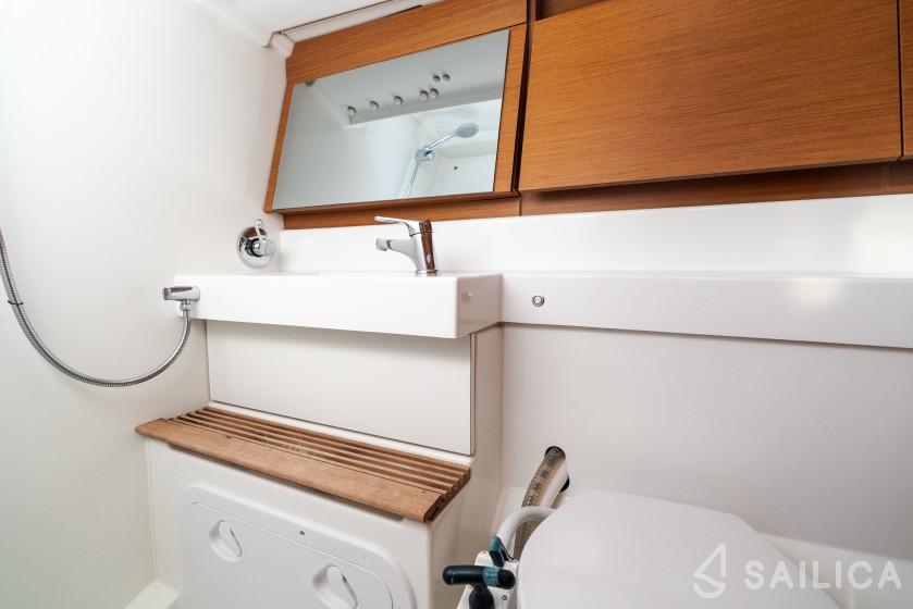 Sun Odyssey 440 - Yacht Charter Sailica