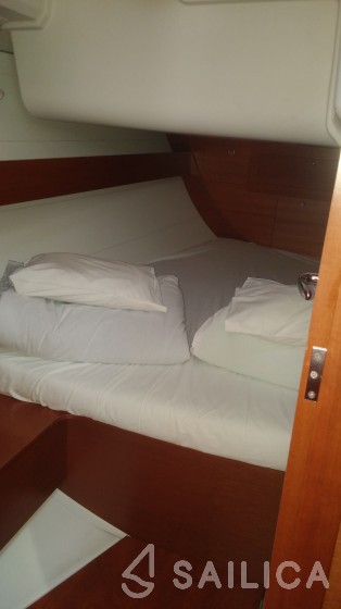 Dufour 382 Grand Large - Yacht Charter Sailica