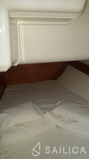Dufour 382 Grand Large - Yacht Charter Sailica