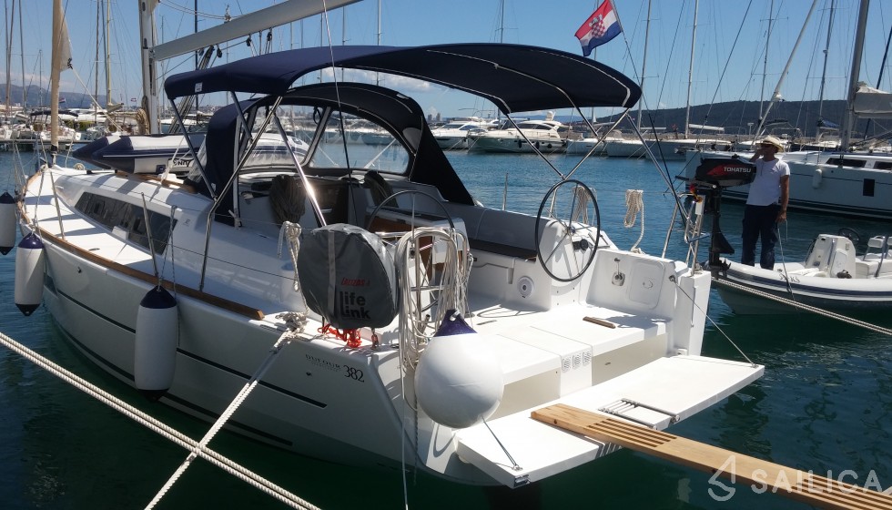 Dufour 382 Grand Large - Yacht Charter Sailica