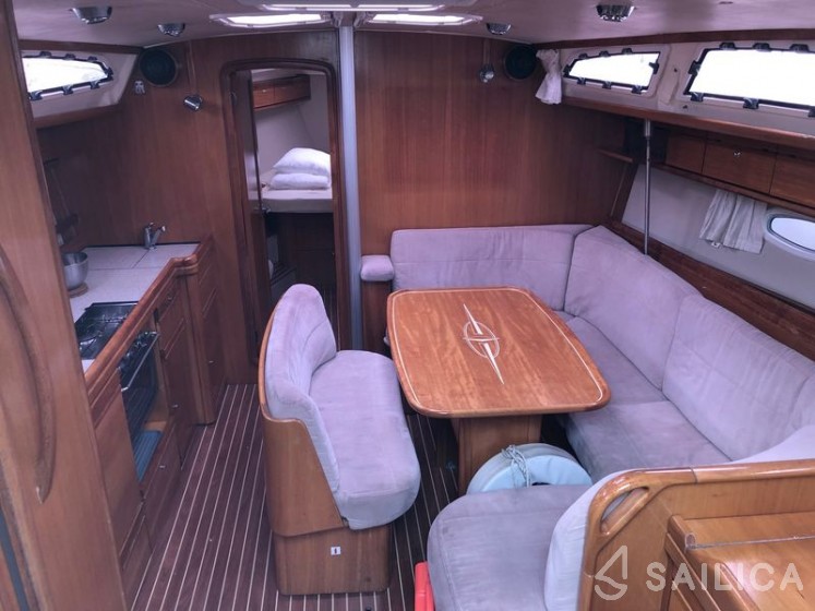Bavaria 40 Cruiser - Yacht Charter Sailica