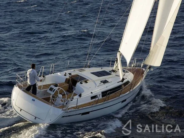 Bavaria 37 Cruiser - Yacht Charter Sailica