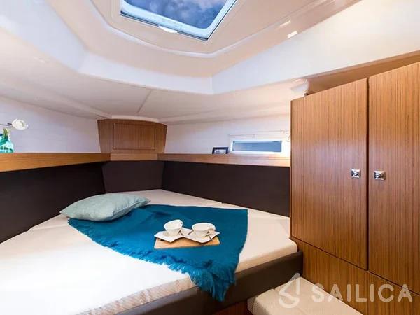 Bavaria 37 Cruiser - Yacht Charter Sailica