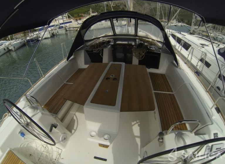 Dufour 460 Grand Large - Yacht Charter Sailica