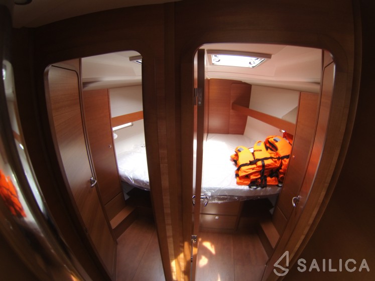 Dufour 460 Grand Large - Yacht Charter Sailica