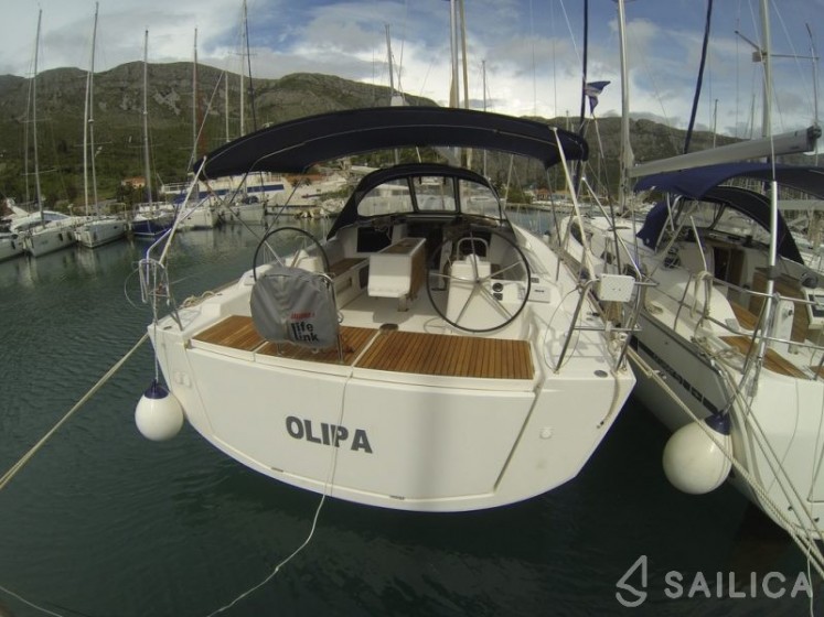 Dufour 460 Grand Large - Yacht Charter Sailica