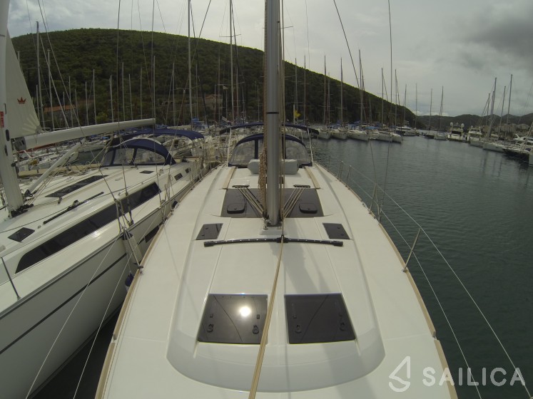 Dufour 460 Grand Large - Yacht Charter Sailica