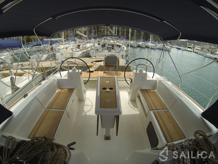 Dufour 460 Grand Large - Yacht Charter Sailica