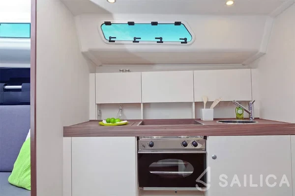 Varianta 44 - Yacht Charter Sailica