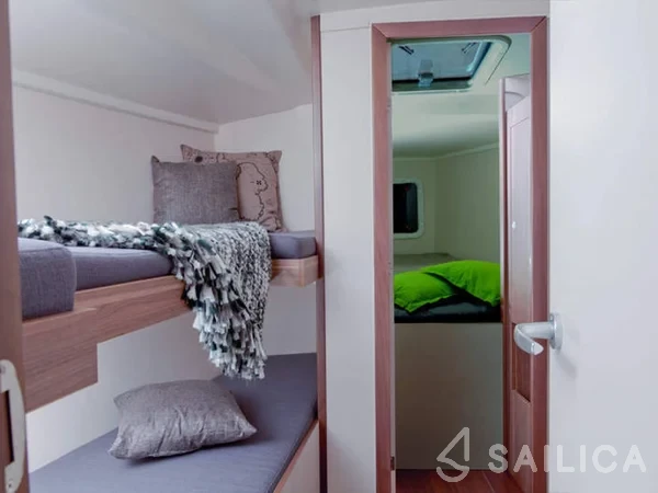 Varianta 44 - Yacht Charter Sailica