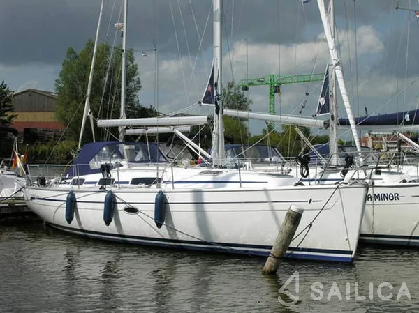 Bavaria 38 Cruiser - Yacht Charter Sailica