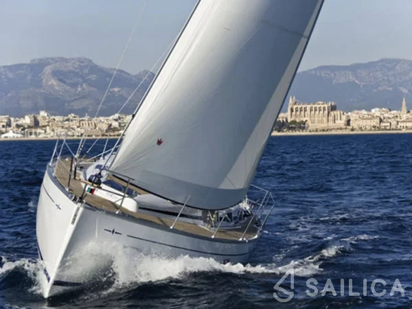Bavaria 38 Cruiser - Yacht Charter Sailica
