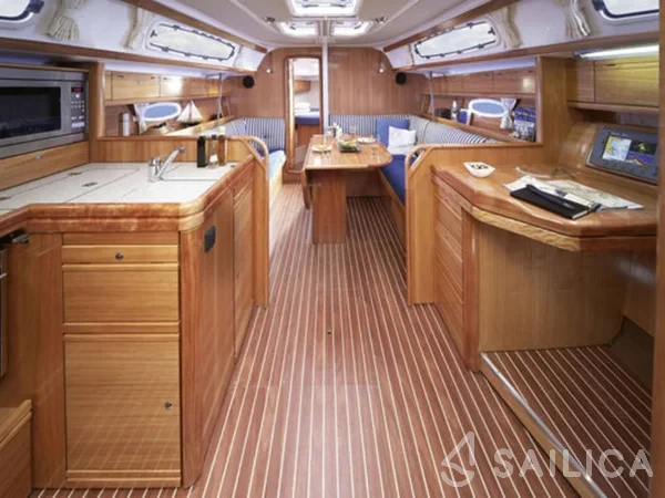 Bavaria 38 Cruiser - Yacht Charter Sailica