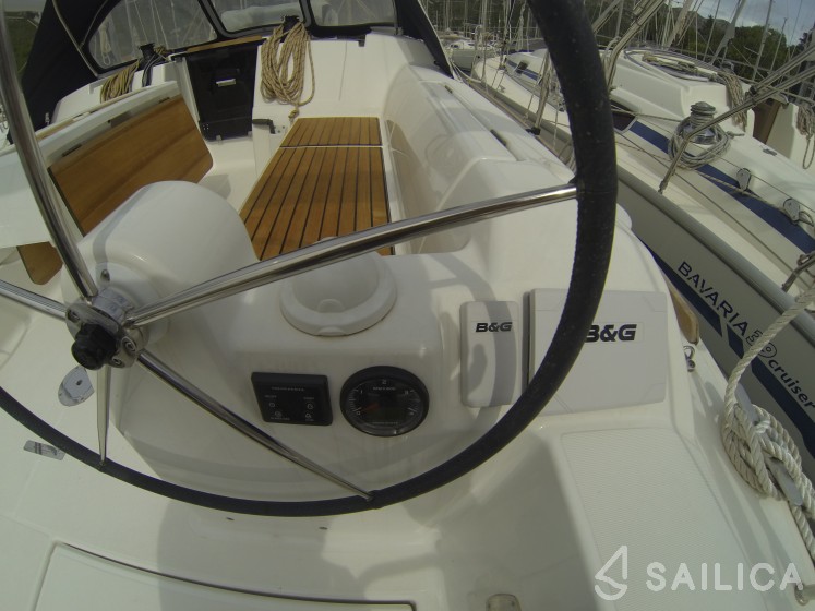 Dufour 382 GL - Yacht Charter Sailica