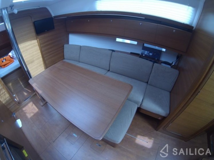Dufour 382 GL - Yacht Charter Sailica