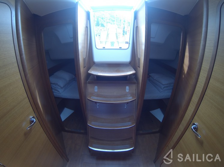 Dufour 382 GL - Yacht Charter Sailica