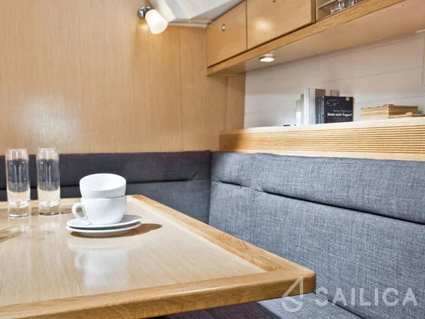 Bavaria 40 Cruiser - Yacht Charter Sailica