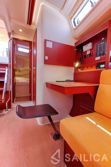 Hanse 455 - Yacht Charter Sailica