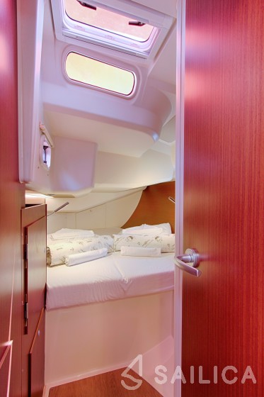 Hanse 455 - Yacht Charter Sailica