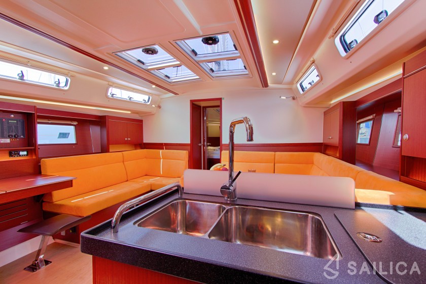 Hanse 455 - Yacht Charter Sailica