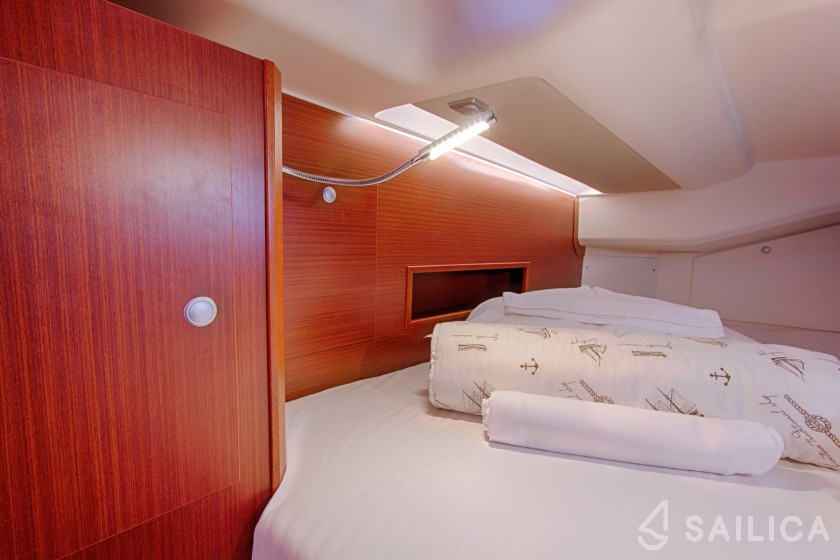 Hanse 455 - Yacht Charter Sailica