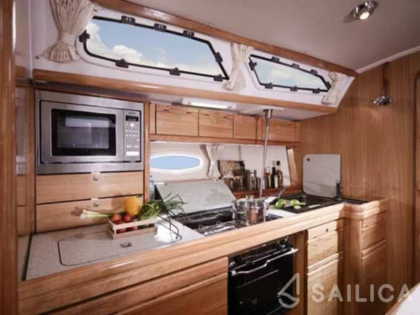 Bavaria 40 Cruiser - Yacht Charter Sailica