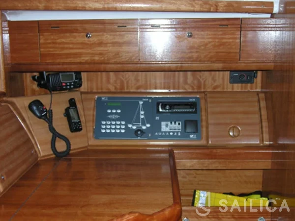 Bavaria 37 Cruiser - Yacht Charter Sailica