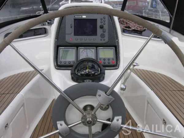 Bavaria 37 Cruiser - Yacht Charter Sailica