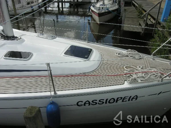 Bavaria 37 Cruiser - Yacht Charter Sailica
