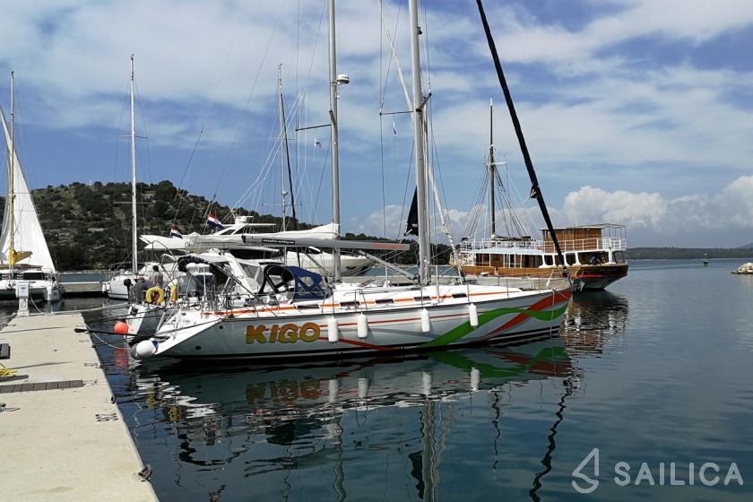 Bavaria 44 - Yacht Charter Sailica