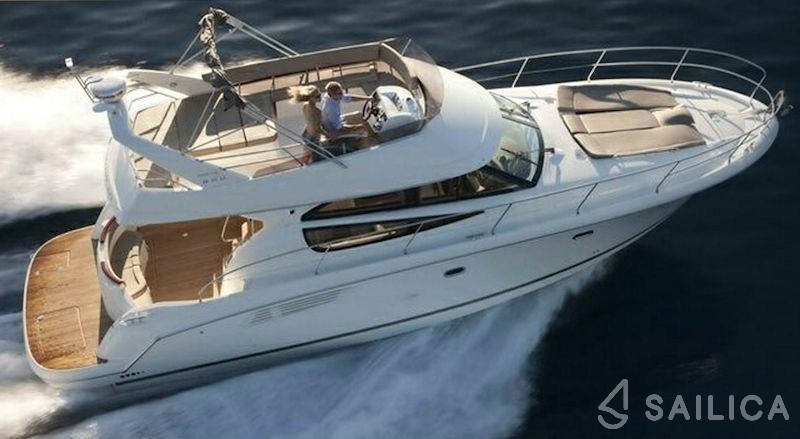 Prestige 36 Fly - Yacht Charter Sailica