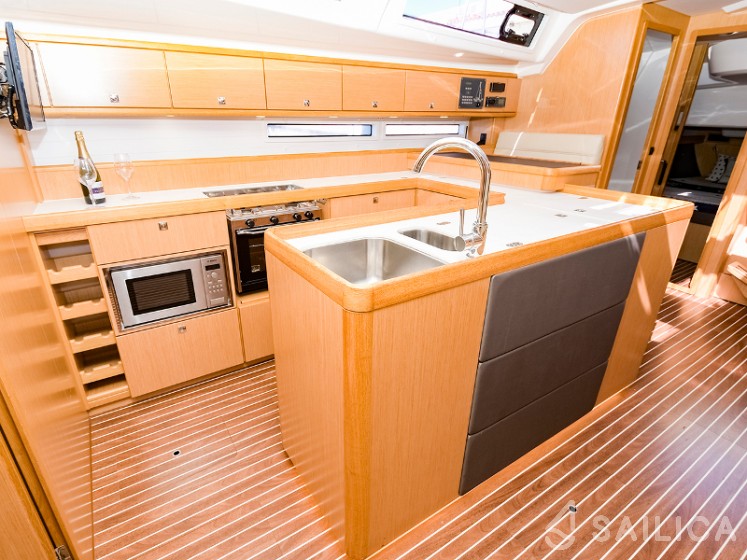 Bavaria 56 - Yacht Charter Sailica