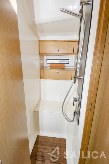 Bavaria 56 - Yacht Charter Sailica