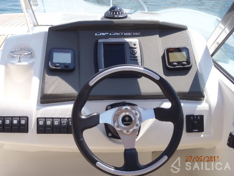 Cap Camarat 7.5 DC - Yacht Charter Sailica