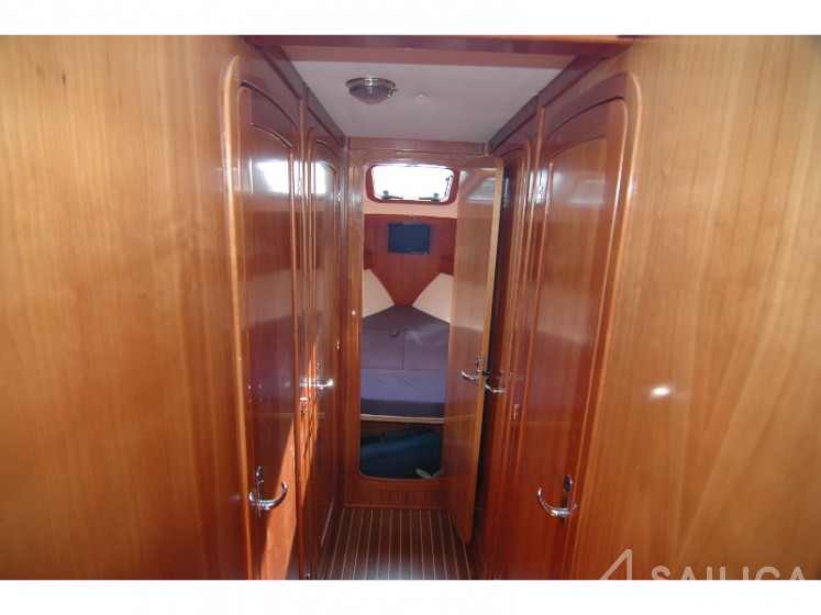 Adria 1002 - Yacht Charter Sailica