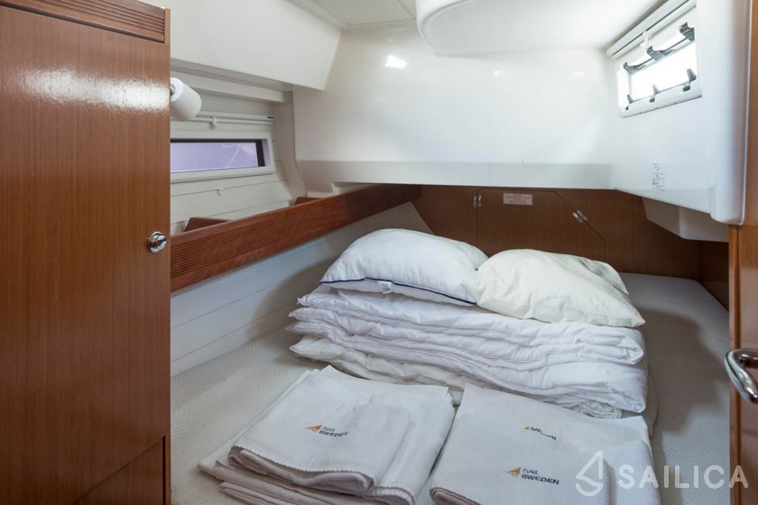 Bavaria 36 Cruiser - Yacht Charter Sailica