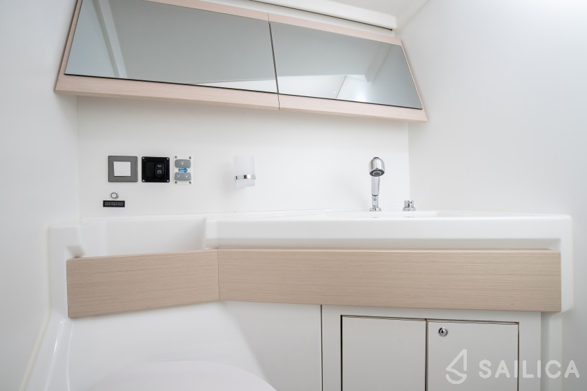 Oceanis 46.1 - Yacht Charter Sailica