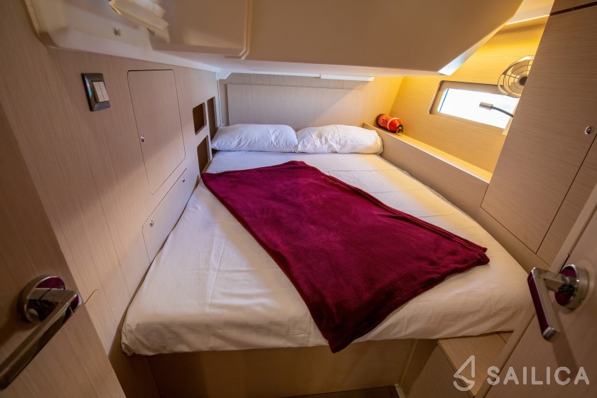 Oceanis 46.1 - Yacht Charter Sailica