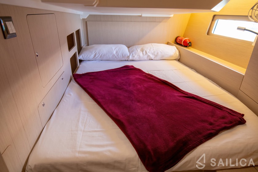 Oceanis 46.1 - Yacht Charter Sailica
