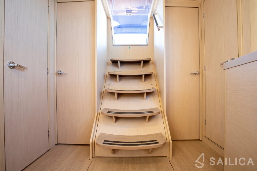 Oceanis 46.1 - Yacht Charter Sailica
