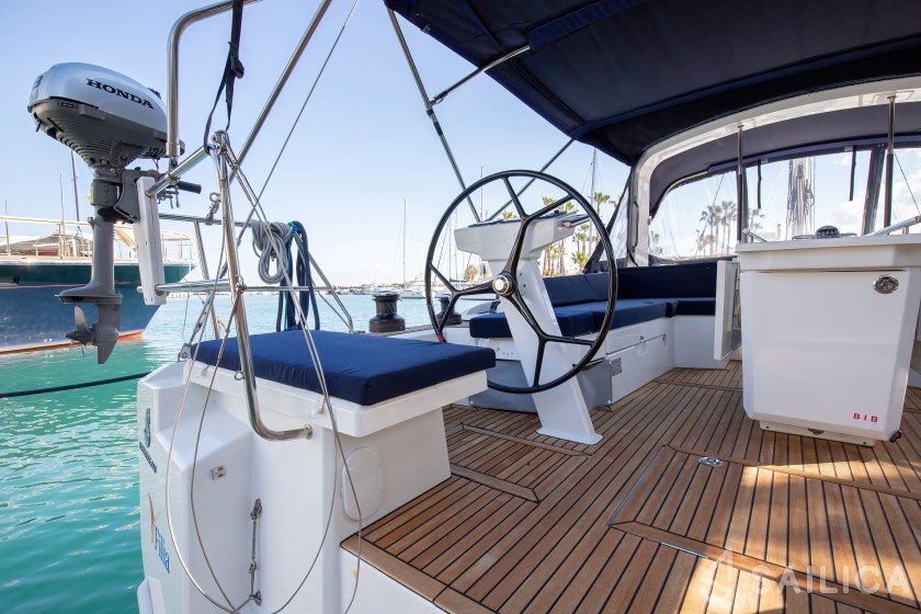 Oceanis 46.1 - Yacht Charter Sailica