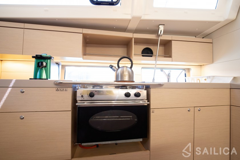 Oceanis 46.1 - Yacht Charter Sailica